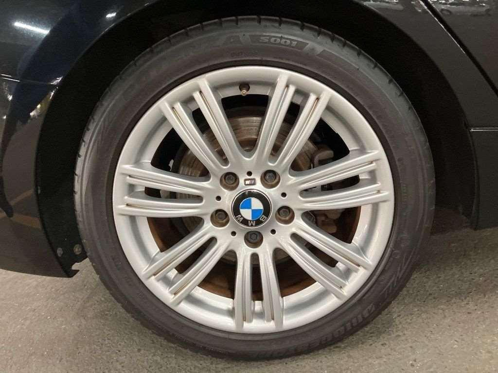 BMW 1-SERIES 116I M SPORTS Image 8
