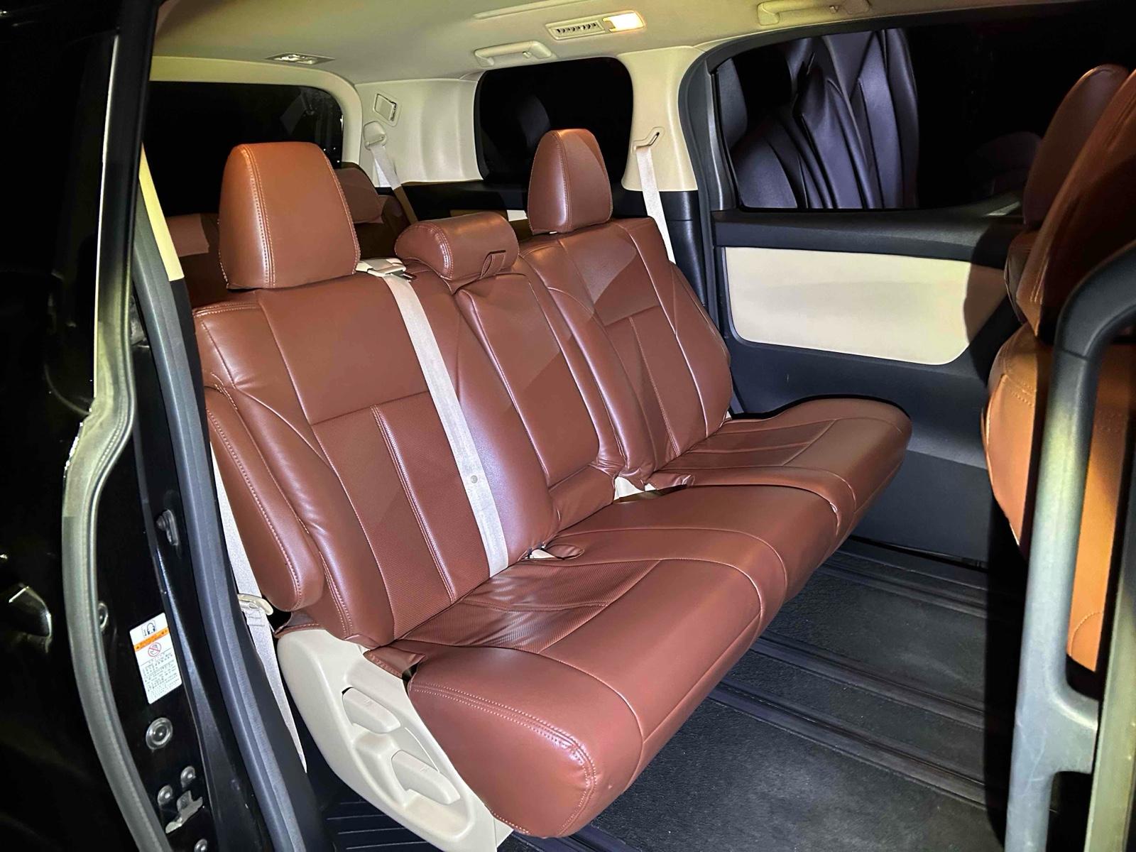 TOYOTA VELLFIRE 2.5X Image 10