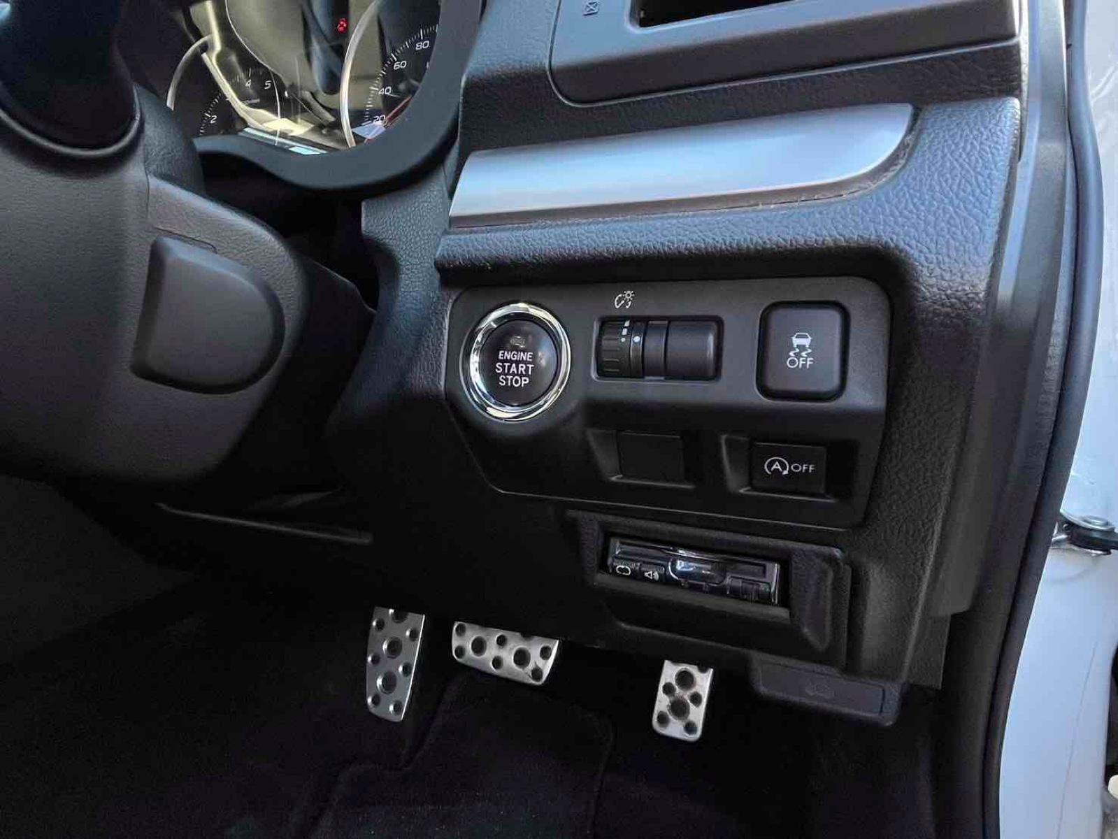 SUBARU IMPREZA XV 4WD 2.0I-L EYESIGHT Image 10
