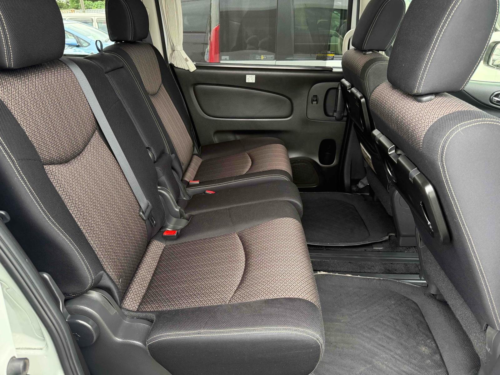 NISSAN SERENA HIGHWAY STAR S-HV ADVANCED SAFETY PACKAGE Image 10