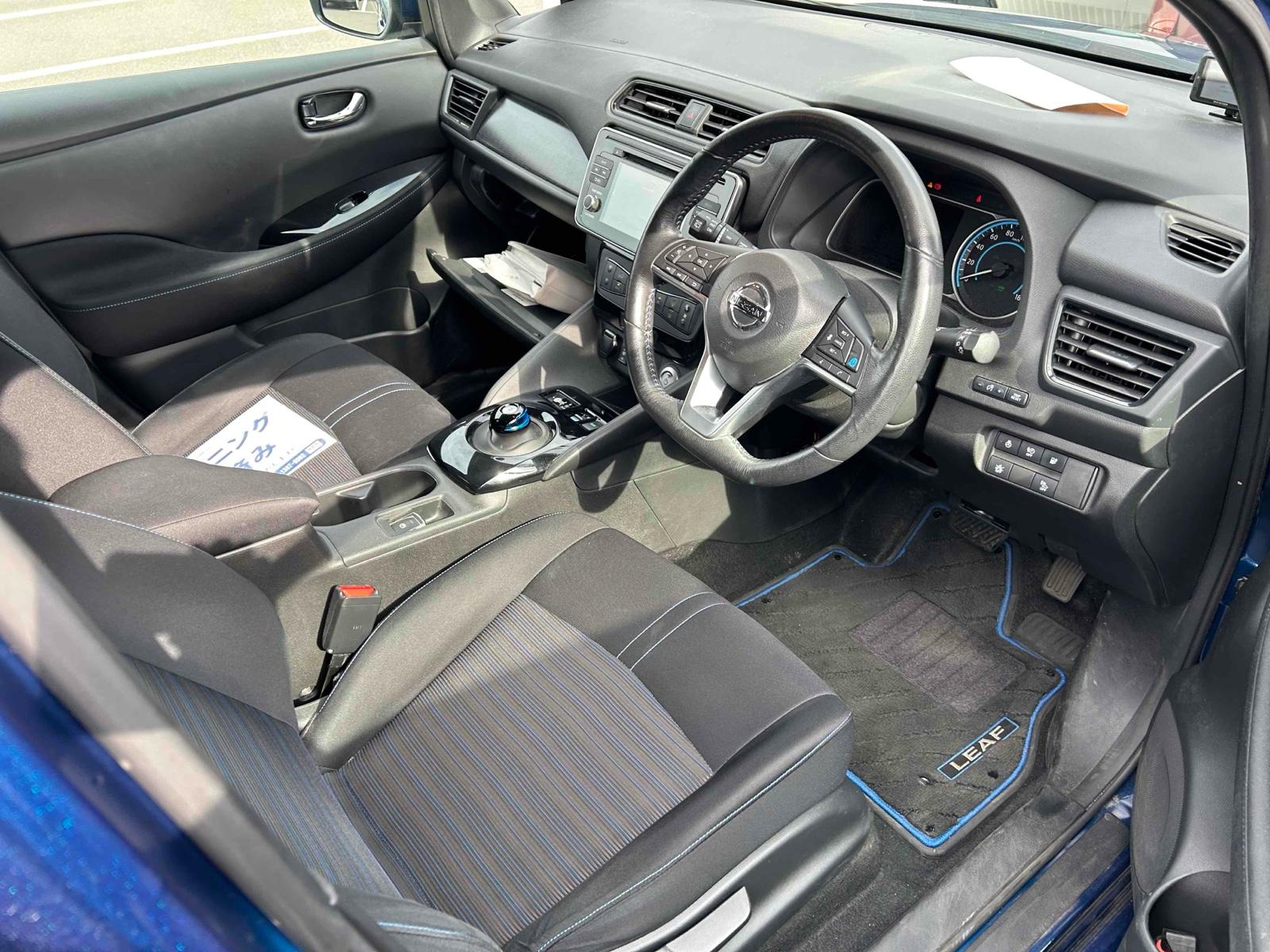 NISSAN LEAF X Image 6