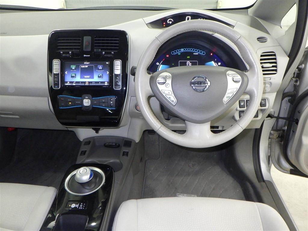 NISSAN LEAF  Image 3