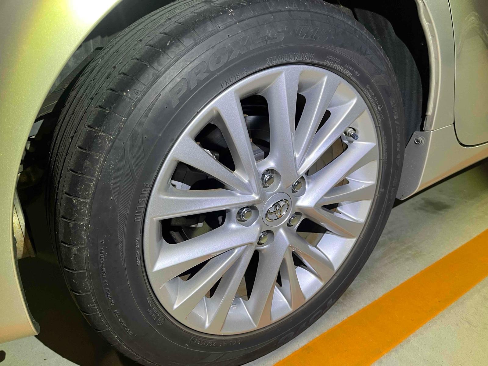 TOYOTA CAMRY 4D HYBRID G PACKAGE Image 10
