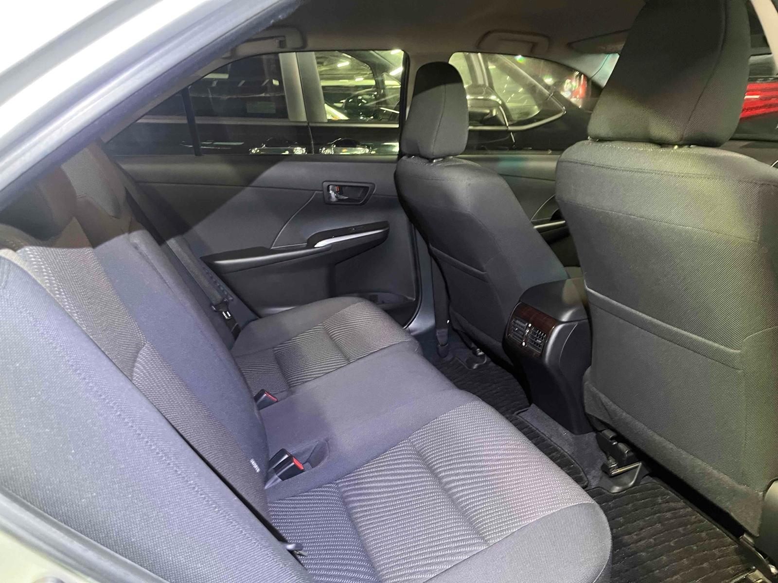 TOYOTA CAMRY 4D HYBRID G PACKAGE Image 5