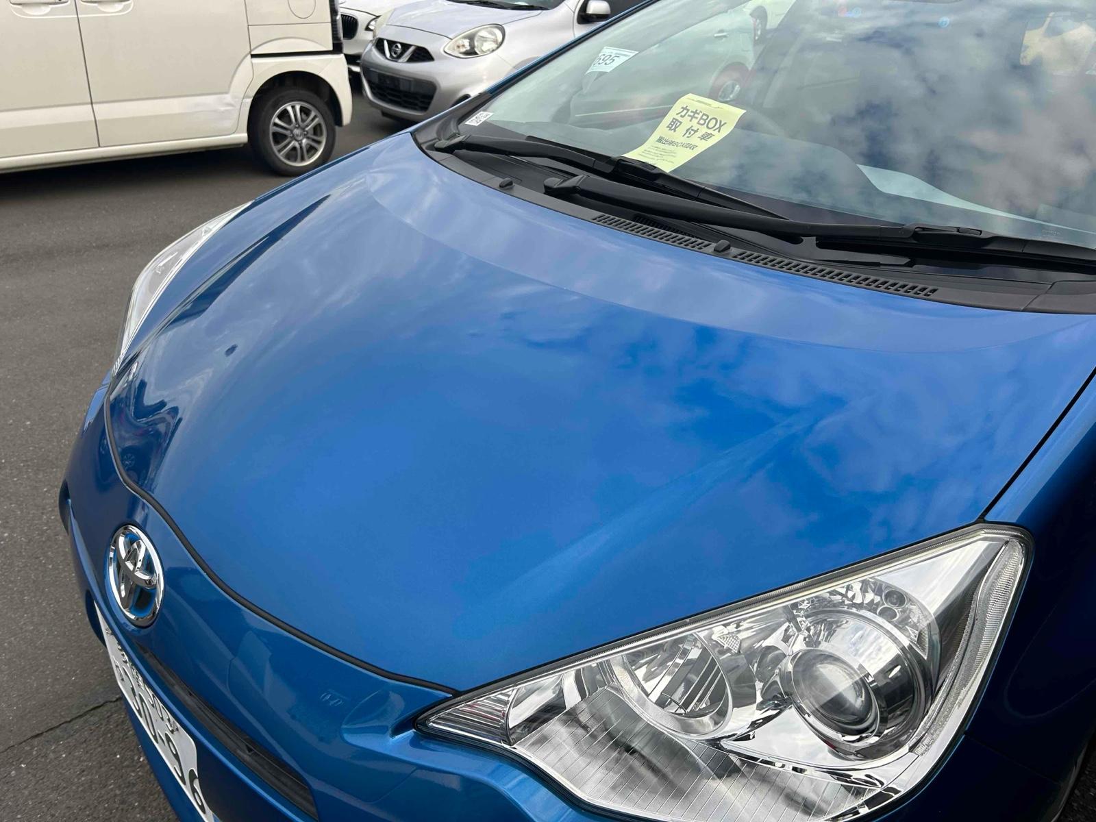 TOYOTA AQUA S Image 11