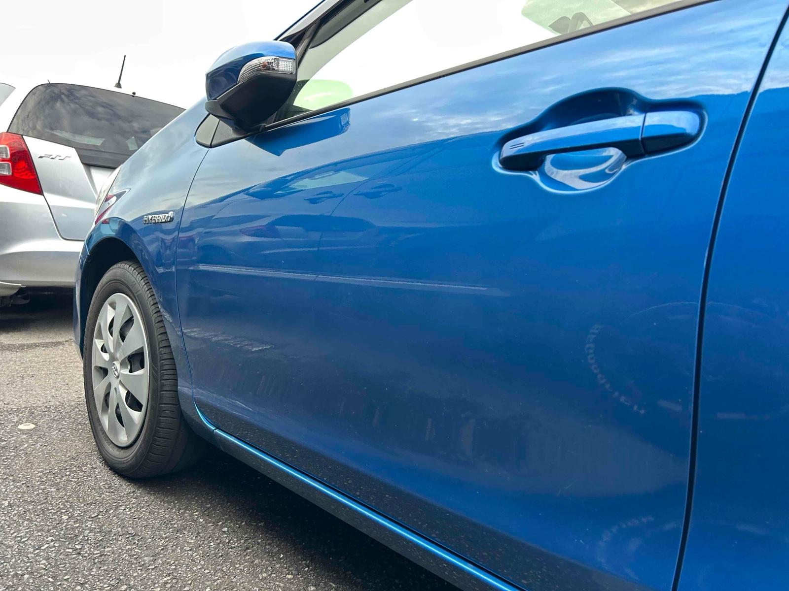 TOYOTA AQUA S Image 17
