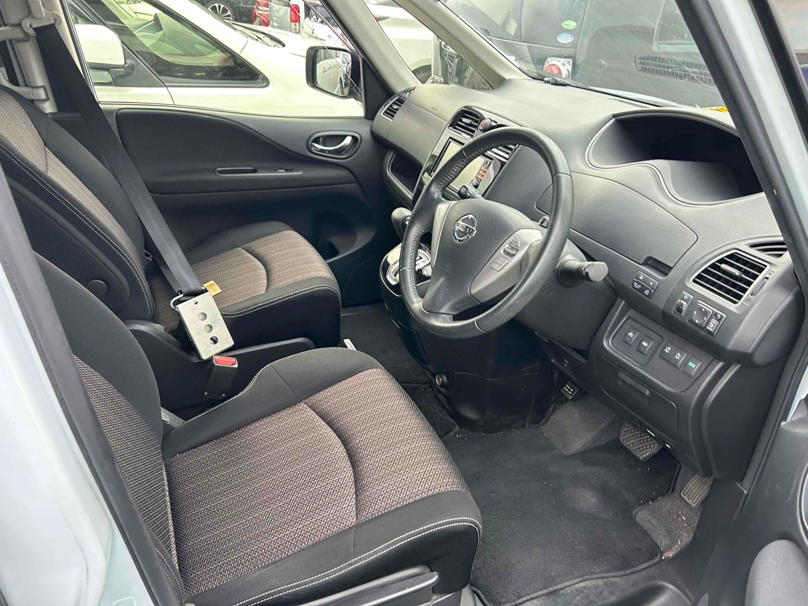 NISSAN SERENA S-HV ADVANCED SAFTY P Image 9