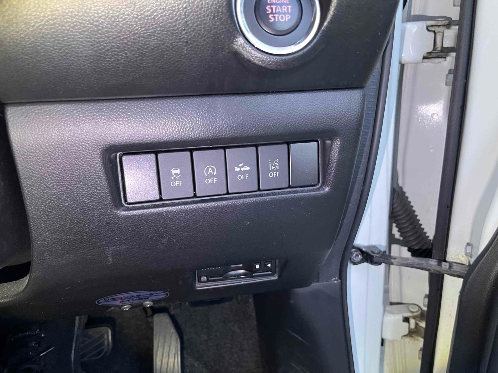 SUZUKI SWIFT  Image 7