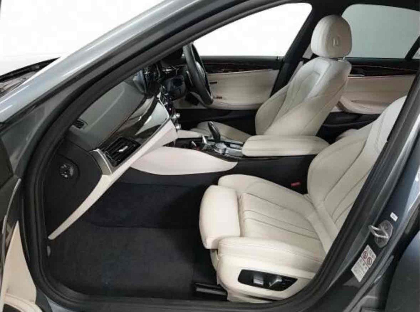 BMW 523I M-SPORT  Image 9
