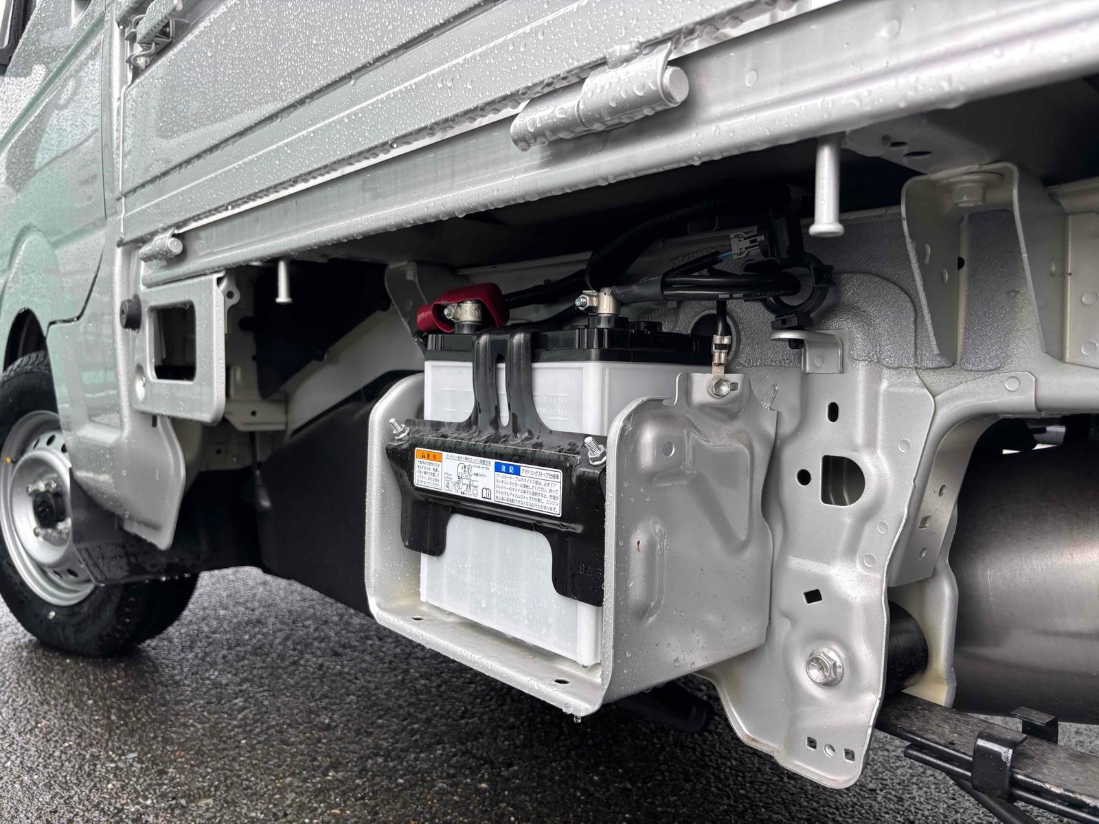 SUZUKI CARRY TRUCK 4WD KC AIR CONDITIONING POWER STEE Image 10