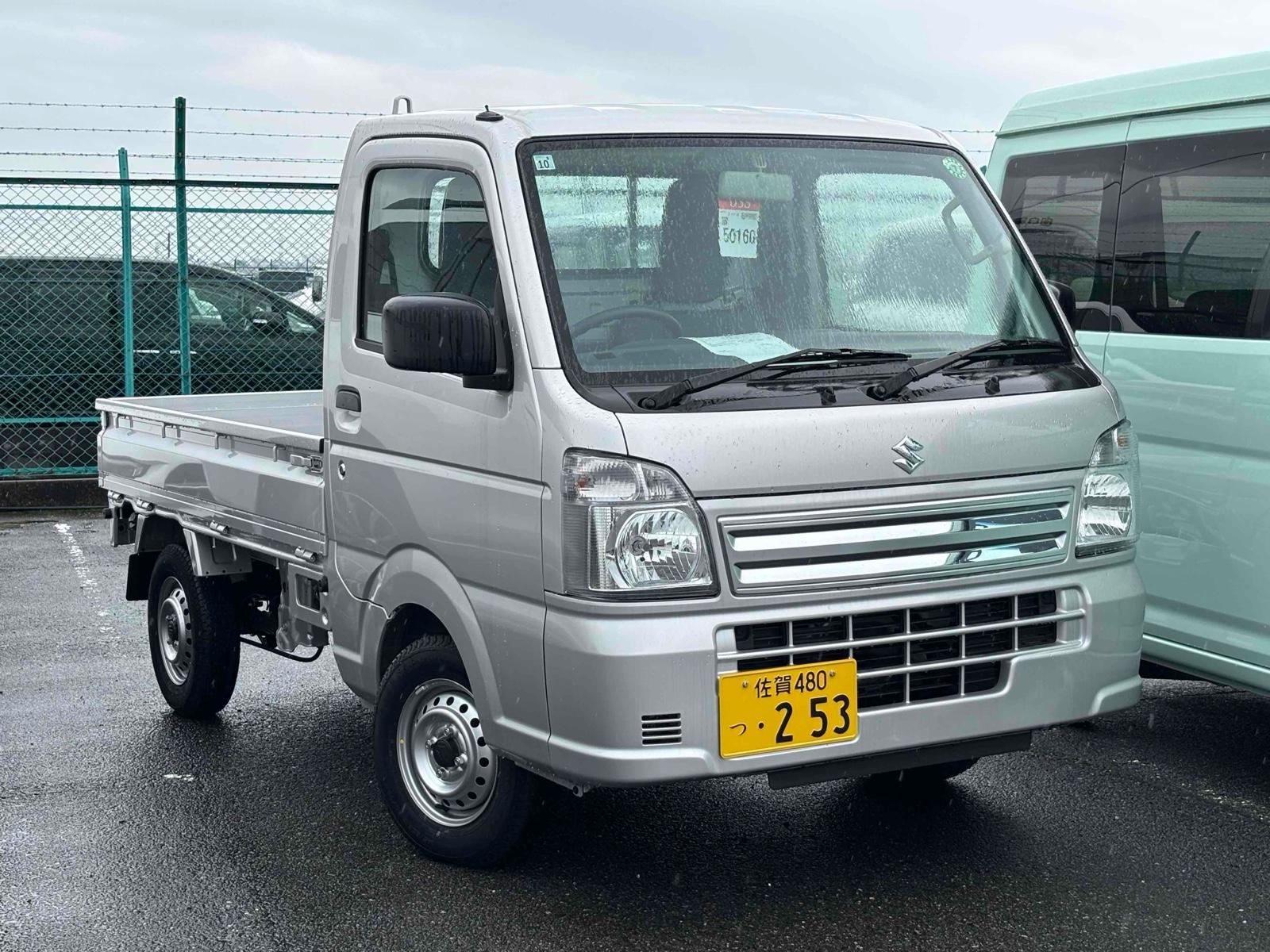 2024 Suzuki CARRY 8 km