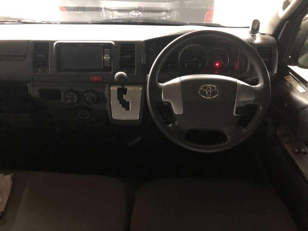 TOYOTA HIACE VAN LONGDX 4WD Image 6