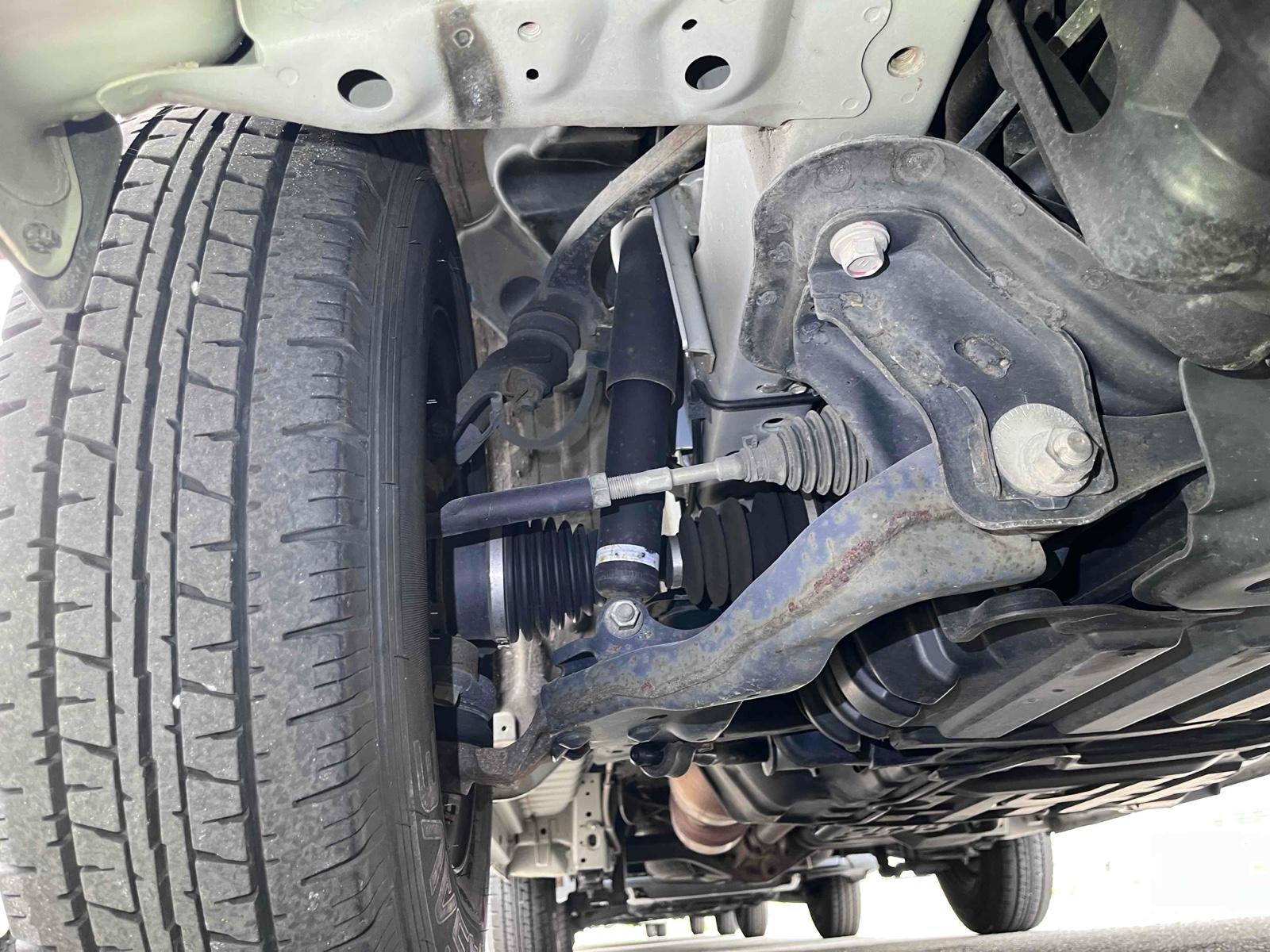 TOYOTA HIACE VAN LONGDX 4WD Image 25