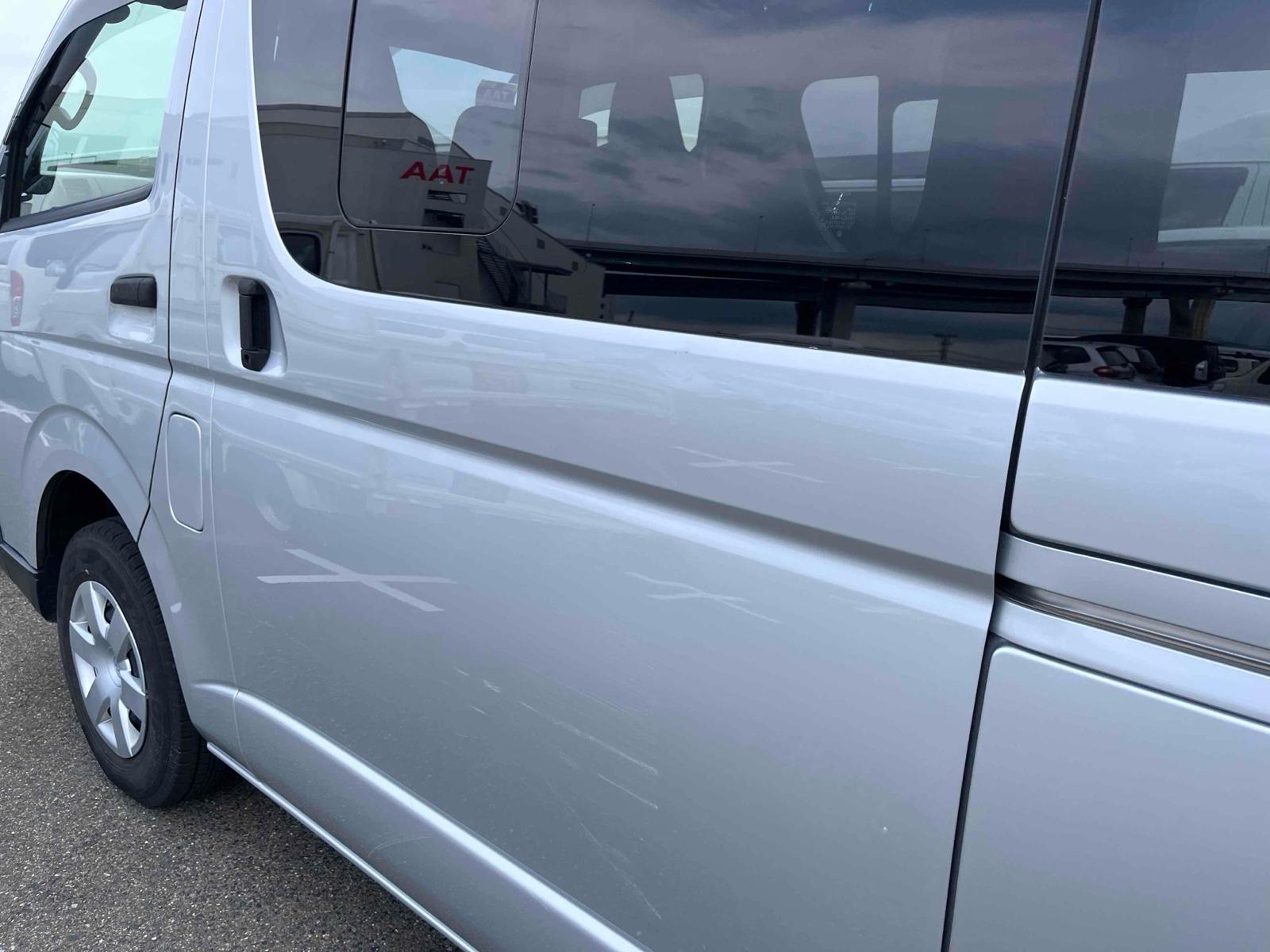 TOYOTA HIACE VAN LONGDX 4WD Image 51