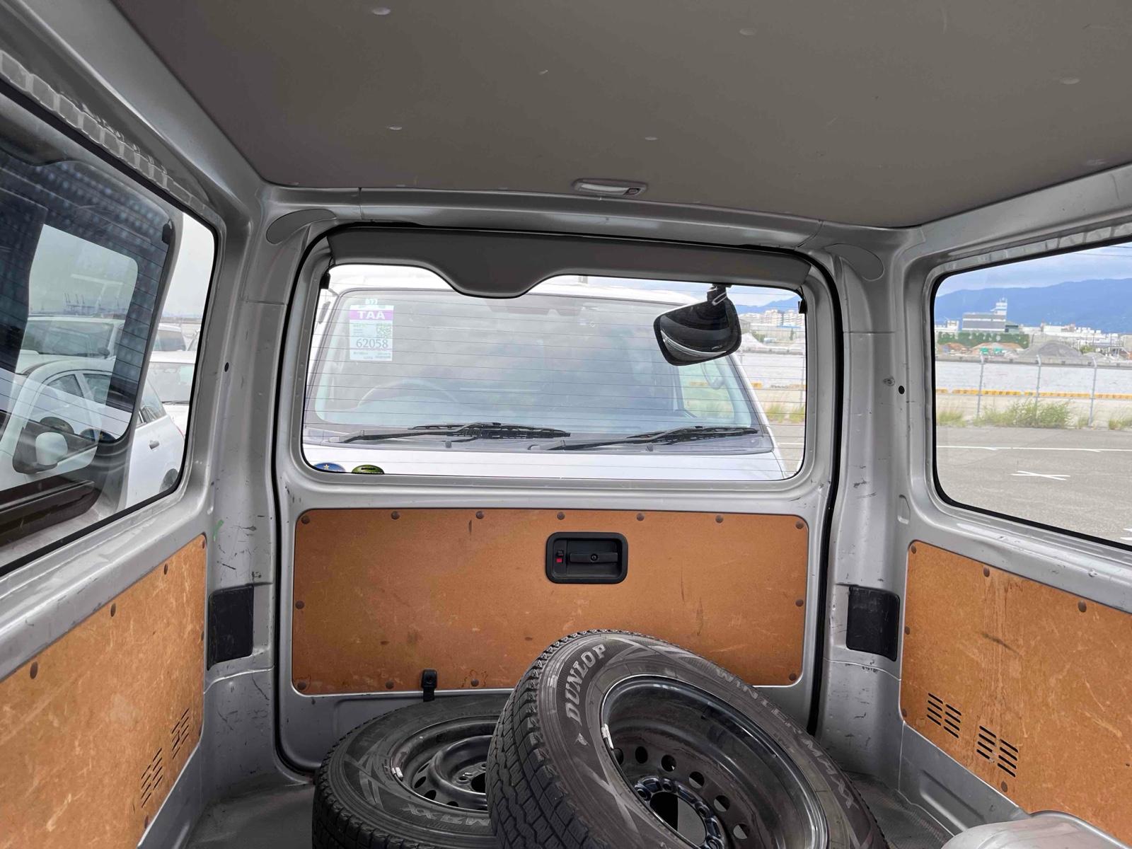 TOYOTA HIACE VAN LONGDX 4WD Image 19