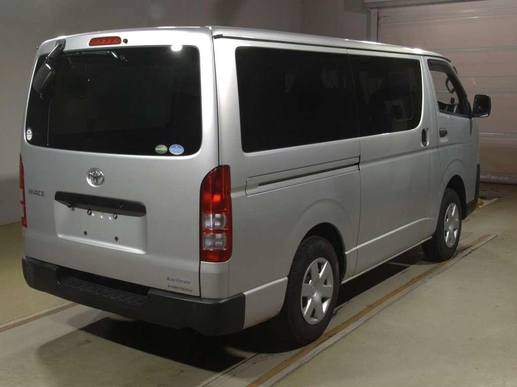 TOYOTA HIACE VAN LONGDX 4WD Image 2