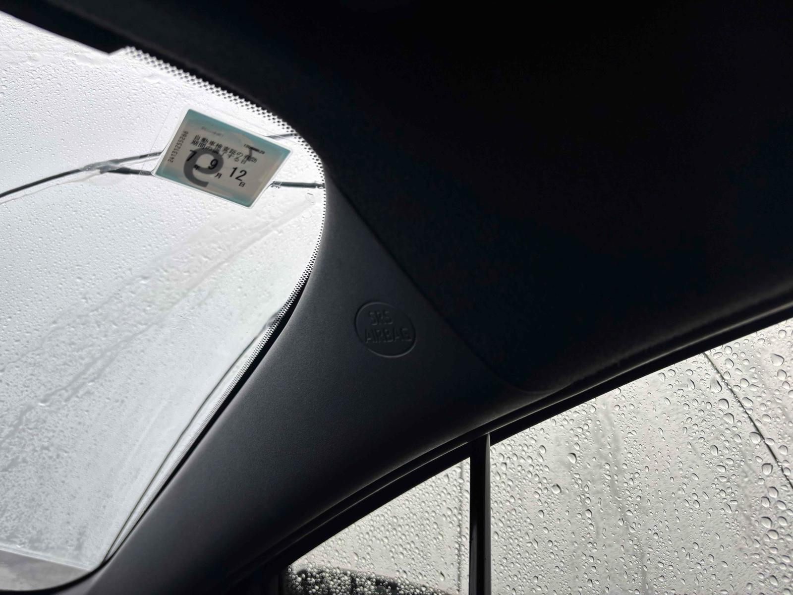 TOYOTA YARIS HYBRID X Image 12