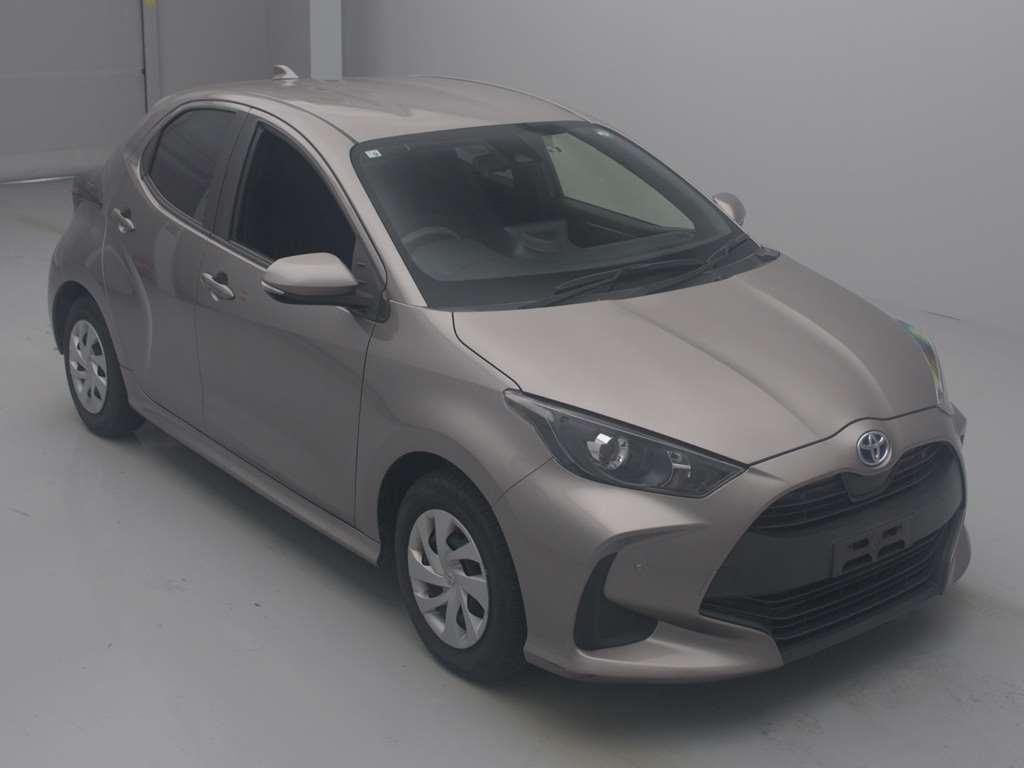 TOYOTA YARIS HYBRID X Image 6