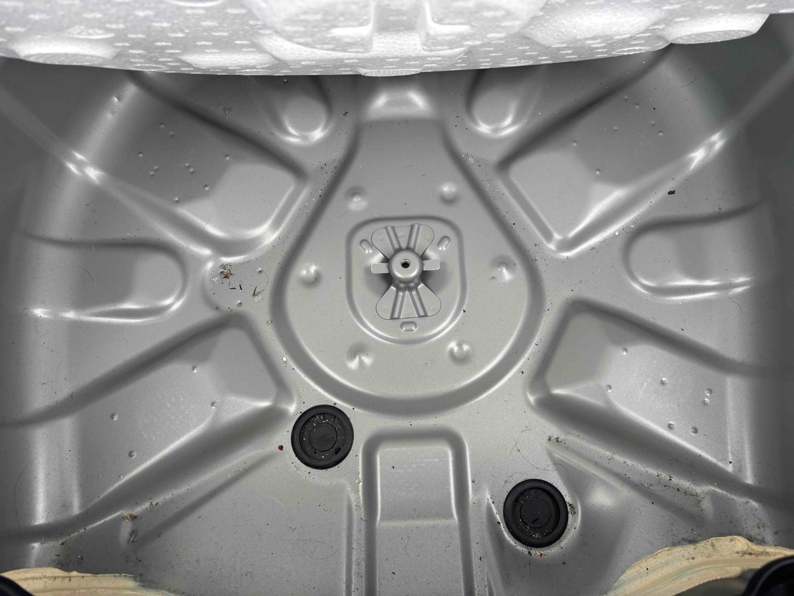 TOYOTA YARIS HYBRID X Image 27