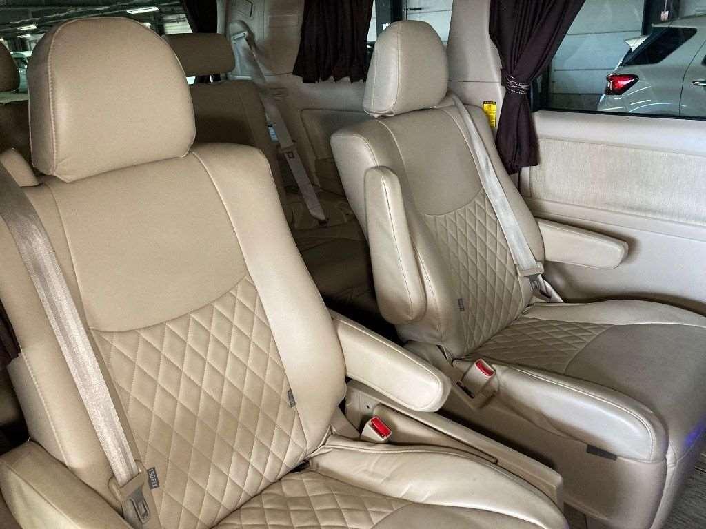 TOYOTA ALPHARD HYBRID X 4WD Image 7