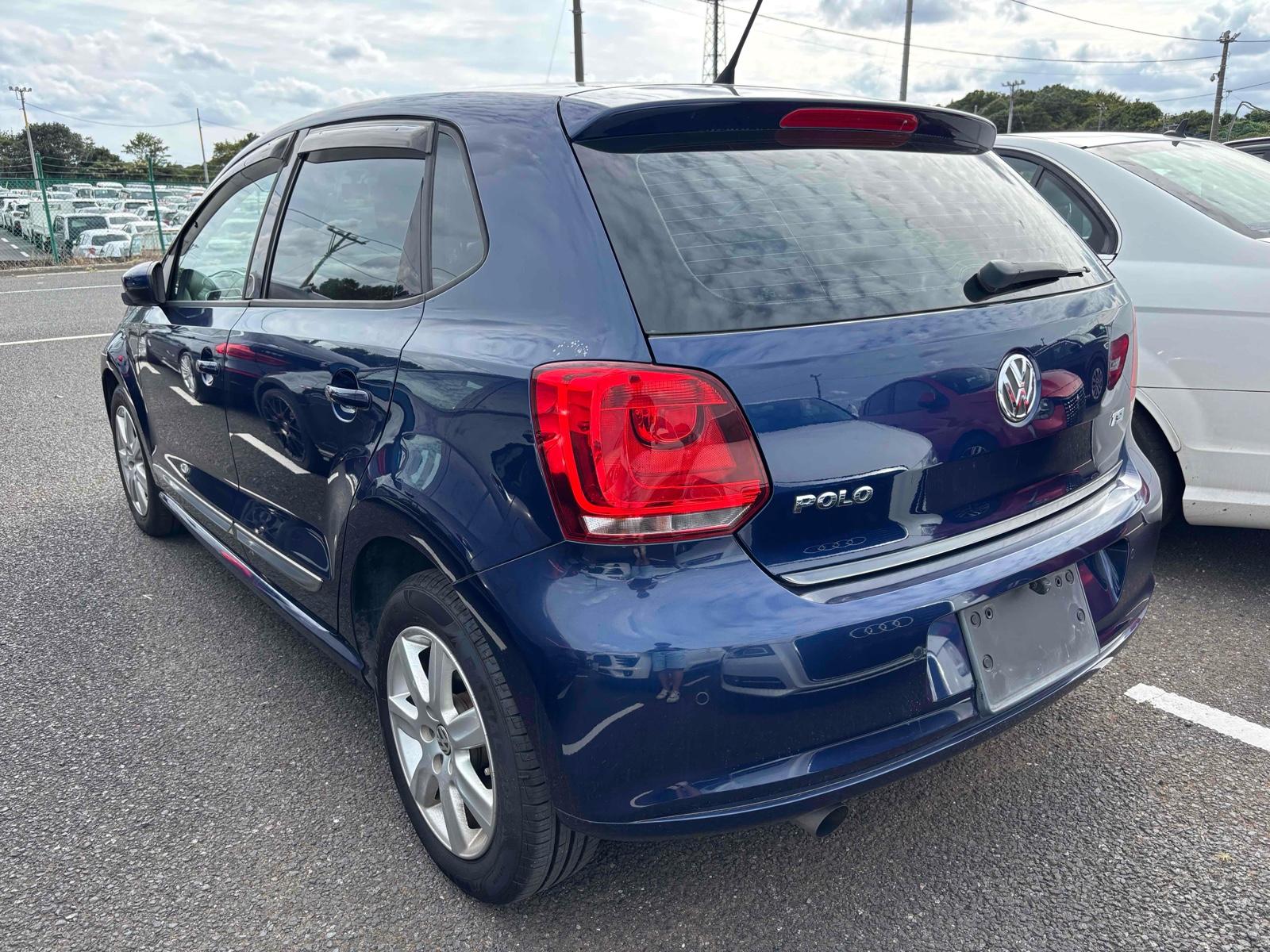 VOLKSWAGEN POLO TSI HIGH LINE Image 2