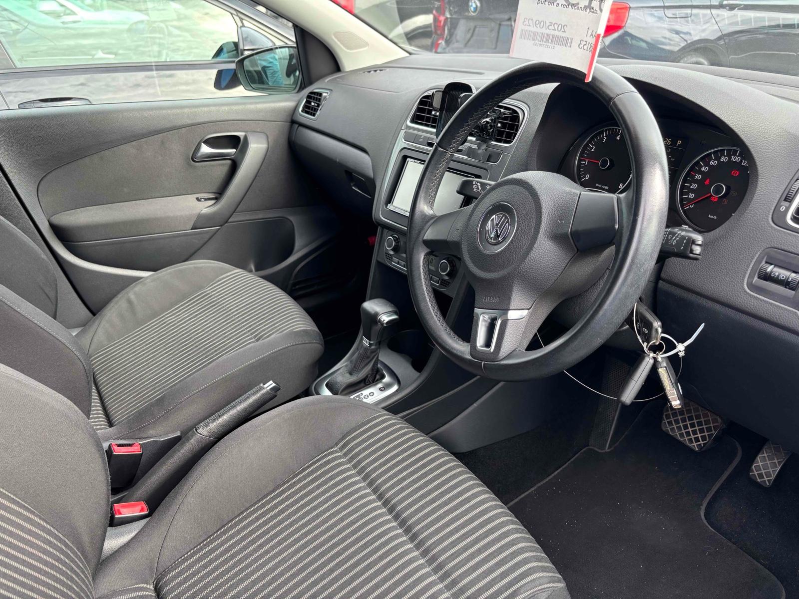 VOLKSWAGEN POLO TSI HIGH LINE Image 3