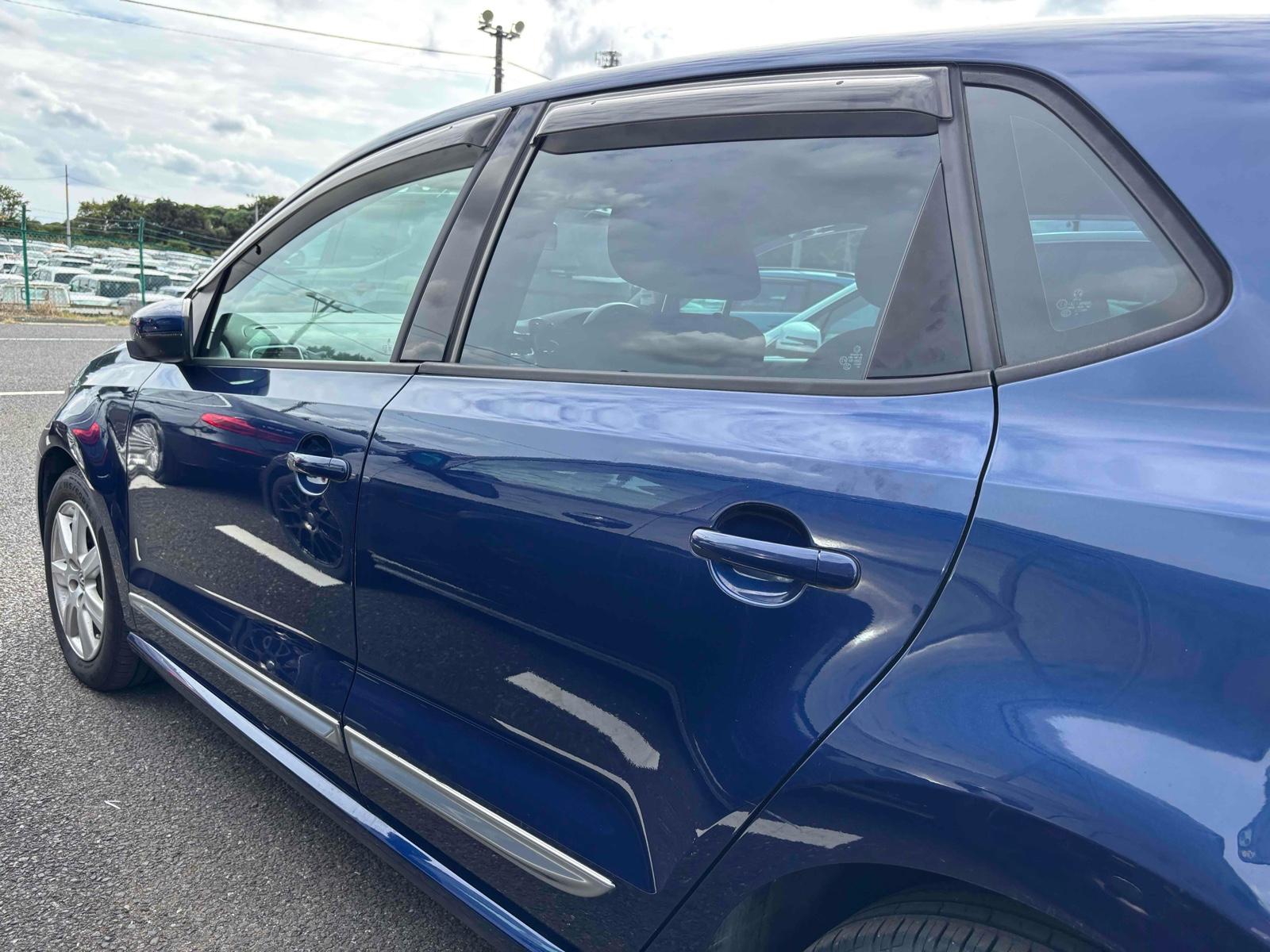 VOLKSWAGEN POLO TSI HIGH LINE Image 9