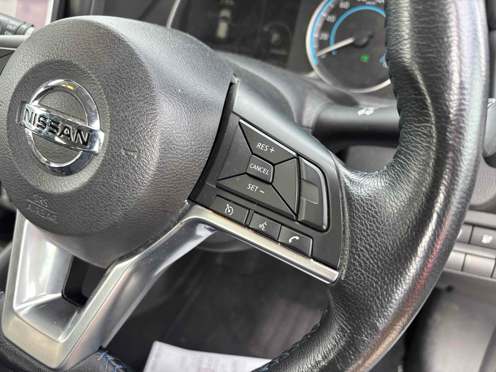 NISSAN LEAF X Image 5