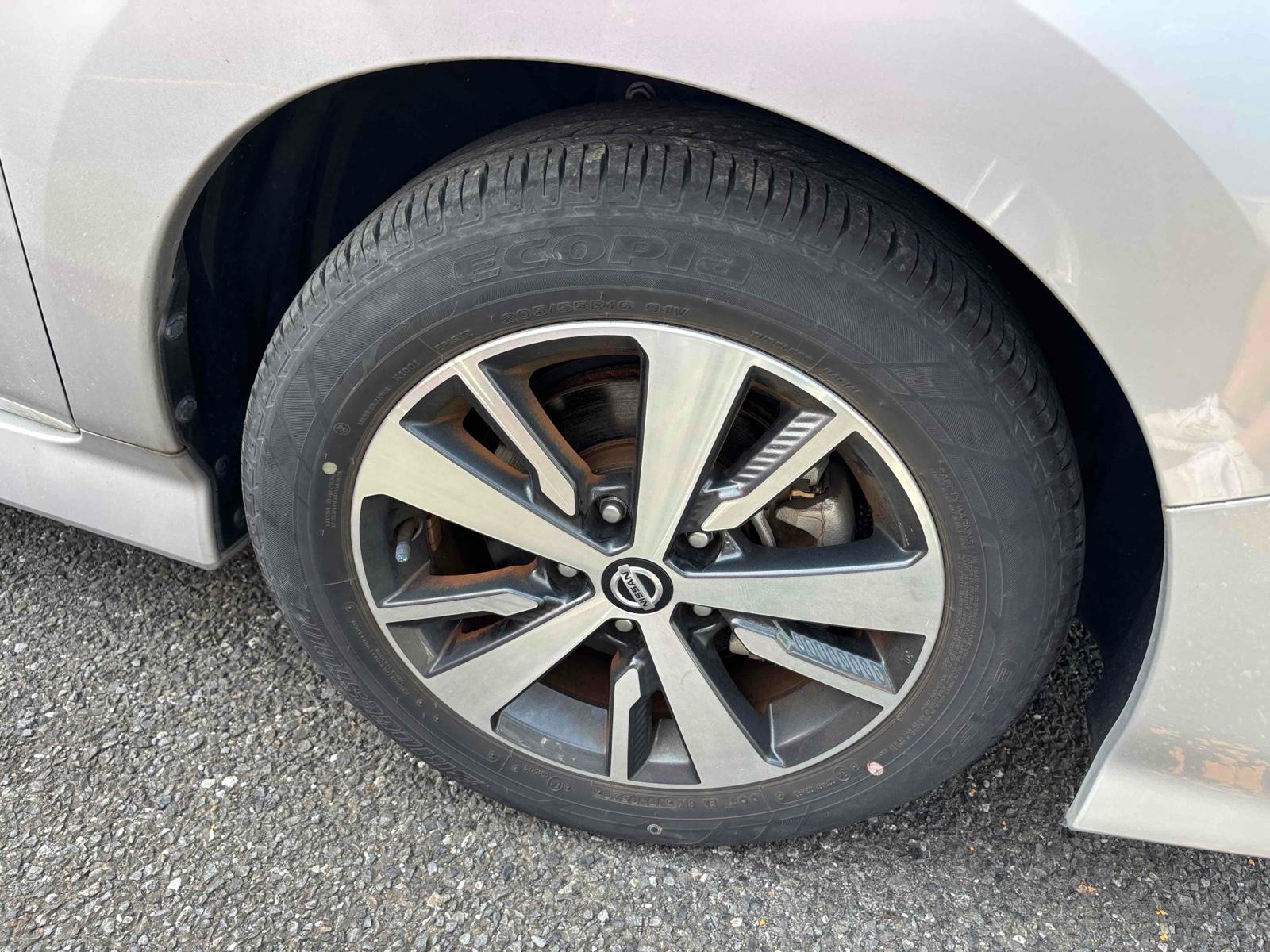 NISSAN LEAF X Image 24