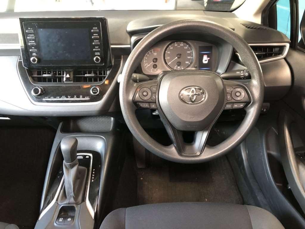 TOYOTA COROLLA TOURING  HYBRID G-X Image 13
