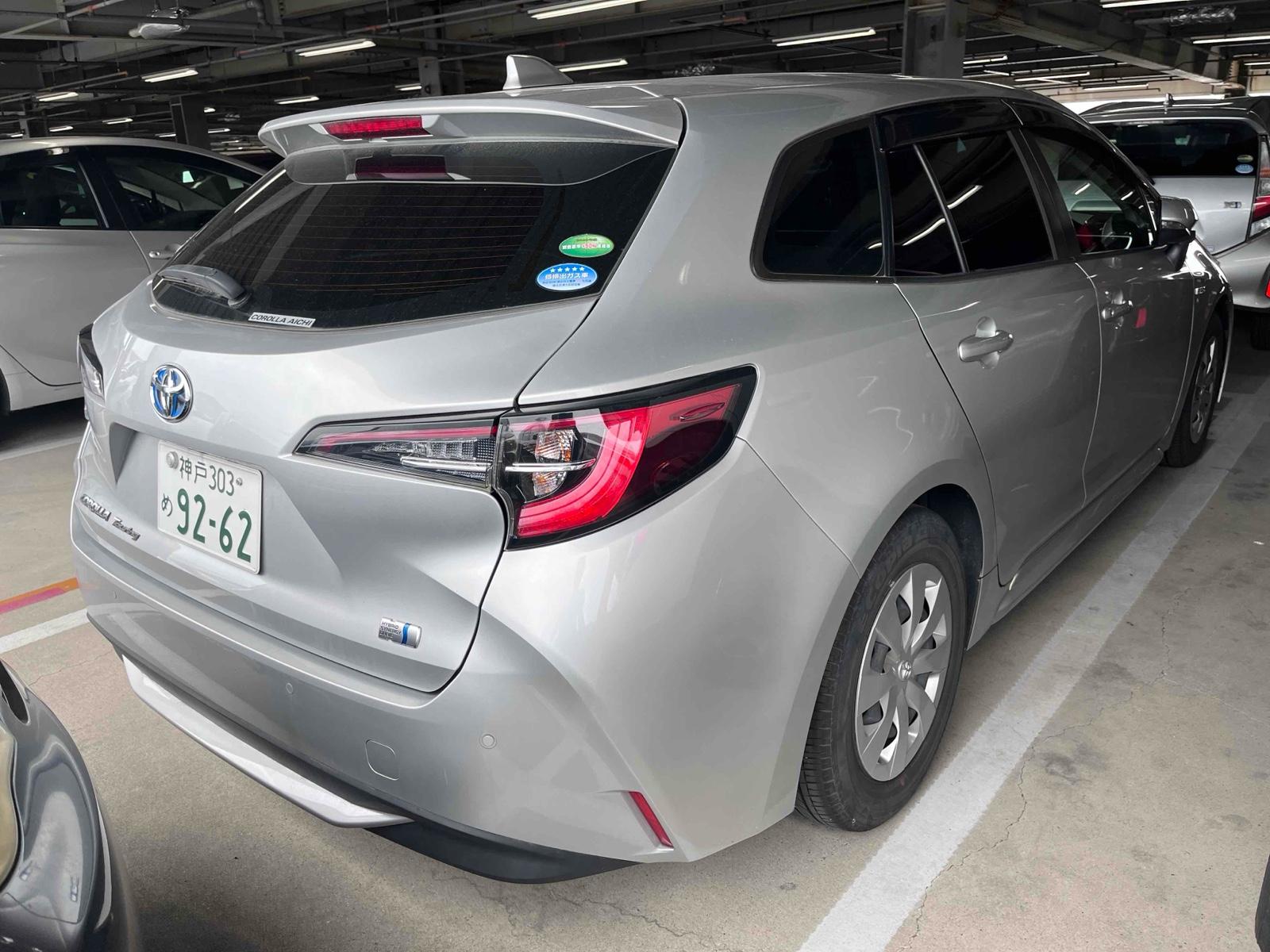 TOYOTA COROLLA TOURING  HYBRID G-X Image 12