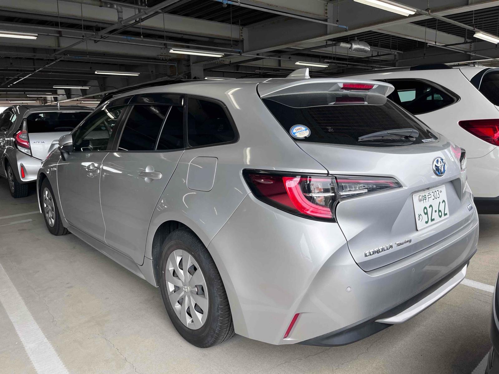 TOYOTA COROLLA TOURING  HYBRID G-X Image 2