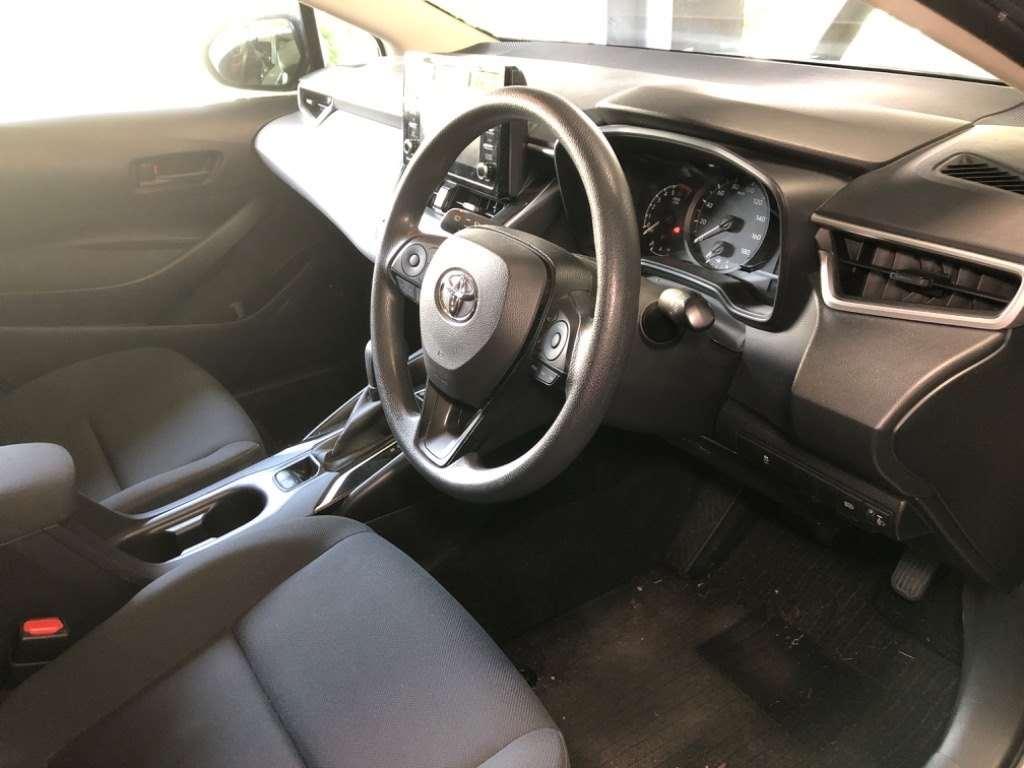 TOYOTA COROLLA TOURING  HYBRID G-X Image 5