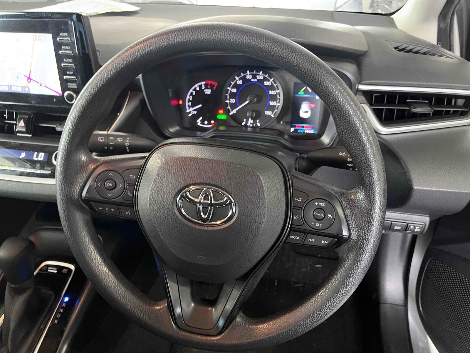 TOYOTA COROLLA TOURING  HYBRID G-X Image 14