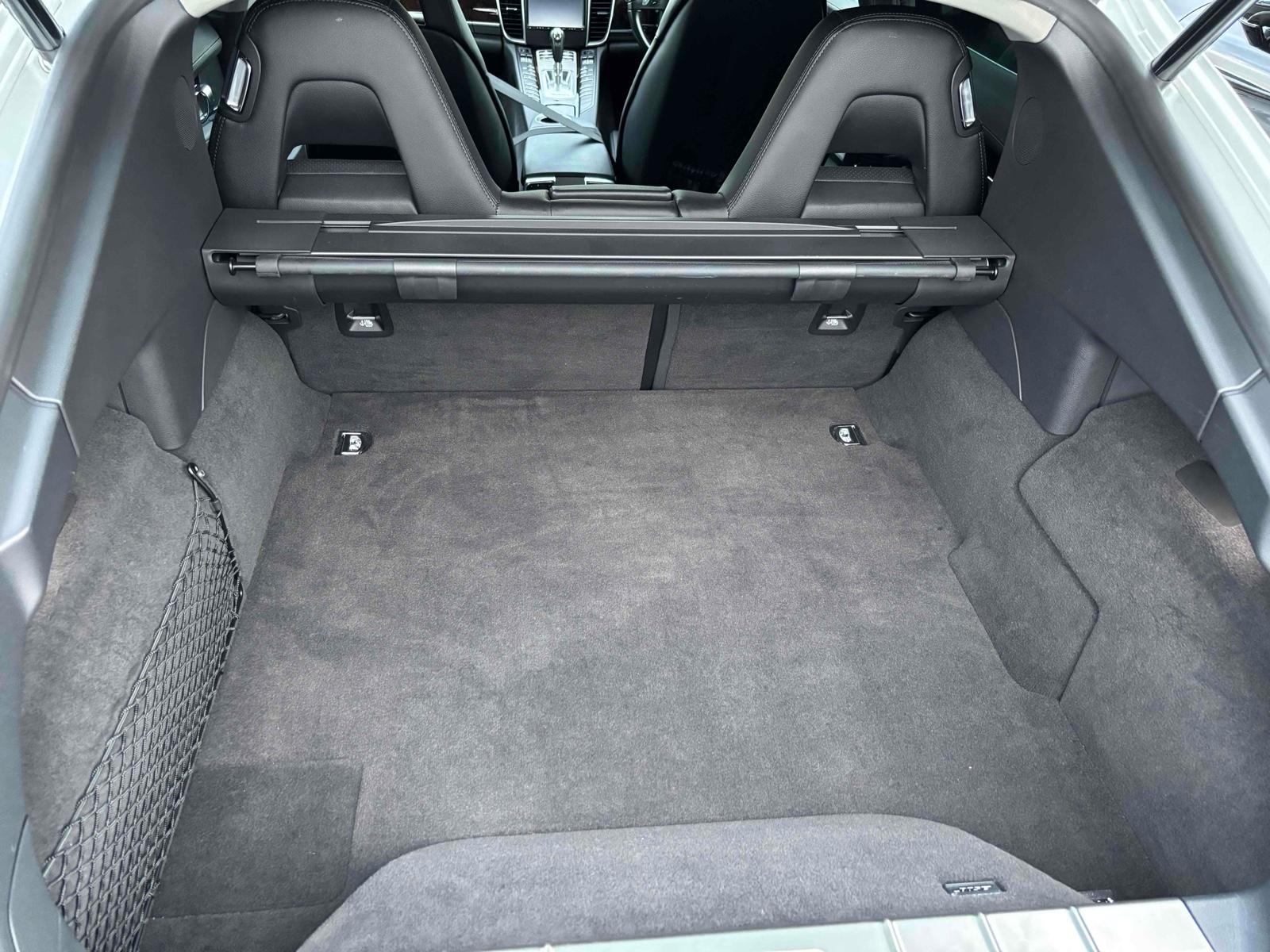 PORSCHE PANAMERA S HYBRID Image 10