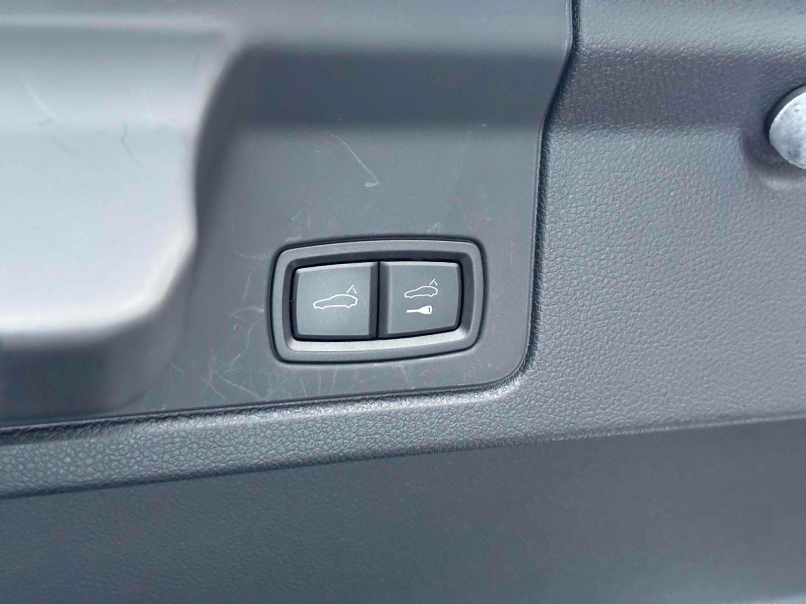 PORSCHE PANAMERA S HYBRID Image 12