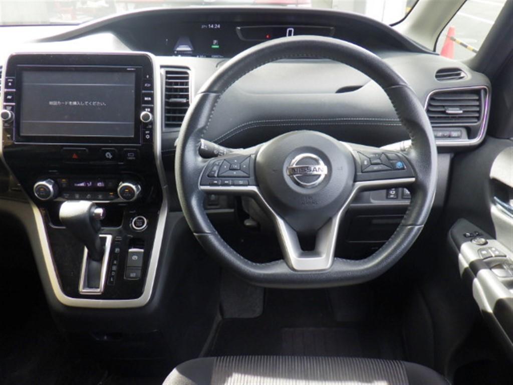 NISSAN SERENA HIGHWAY STAR V SMART PRO-PILOT Image 5