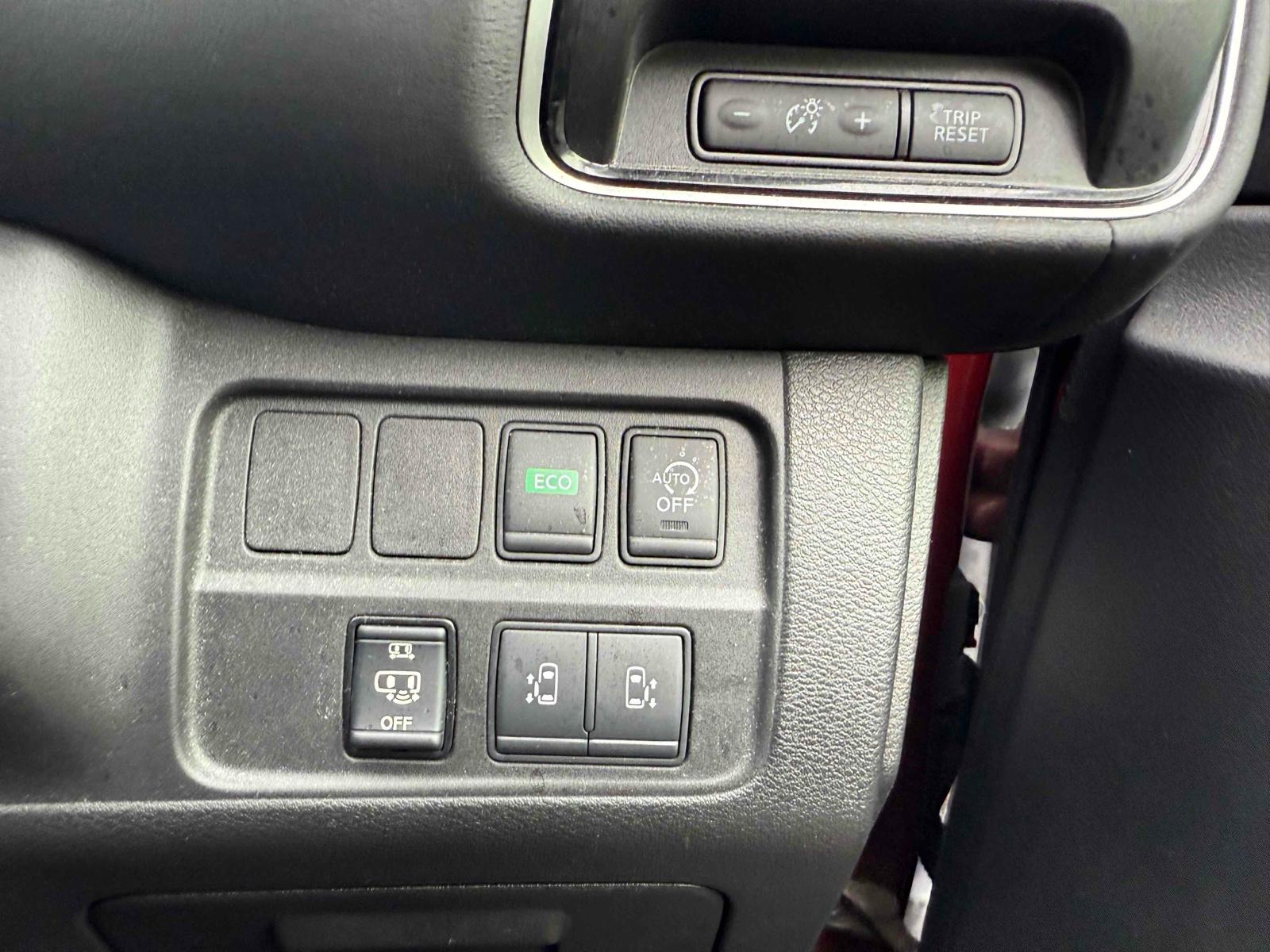 NISSAN SERENA HIGHWAY STAR V SMART PRO-PILOT Image 11