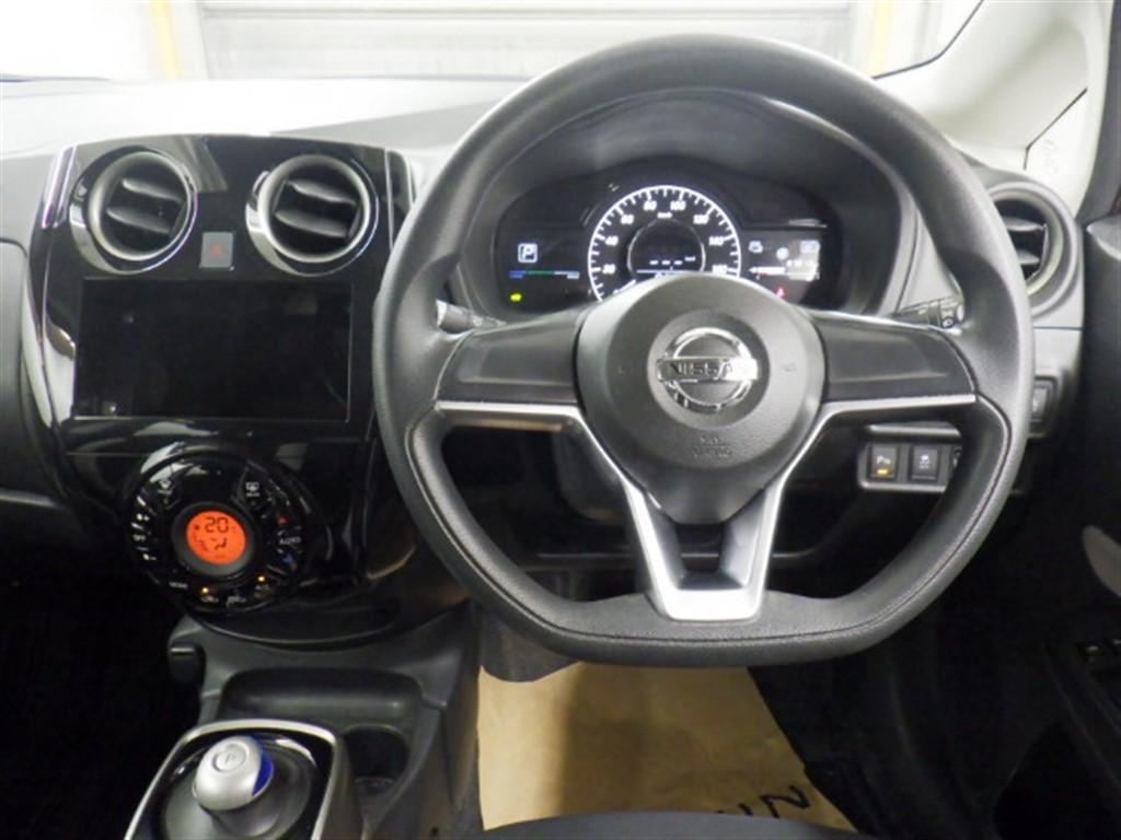 NISSAN NOTE E-POWER X Image 5