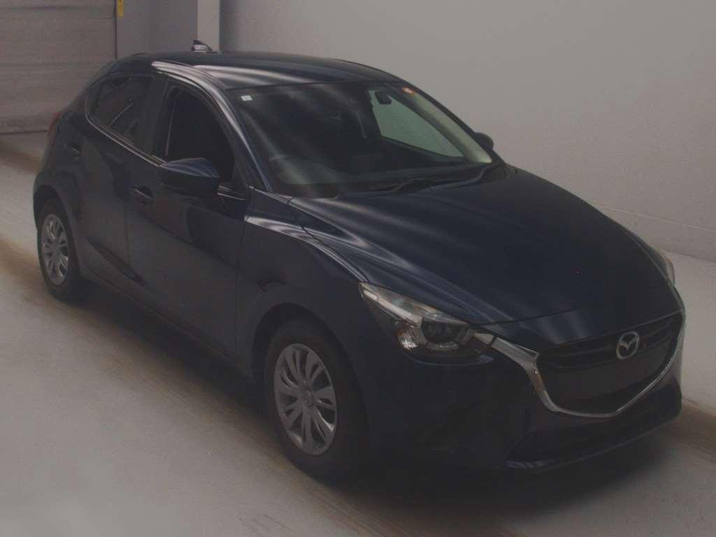 MAZDA DEMIO 15S Image 6