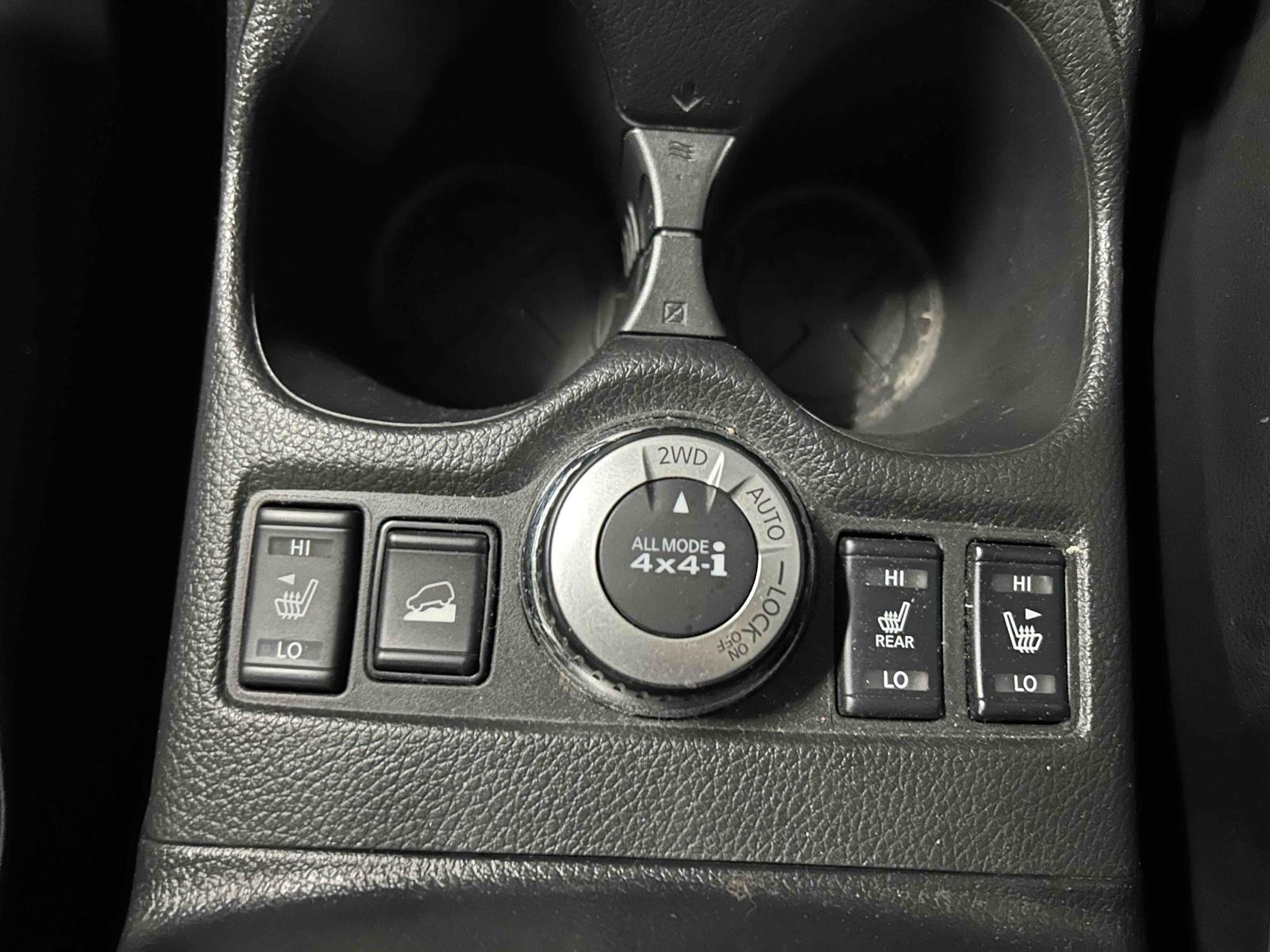 NISSAN XTRAIL 20X 4WD Image 15