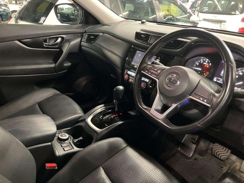 NISSAN XTRAIL 20X 4WD Image 5
