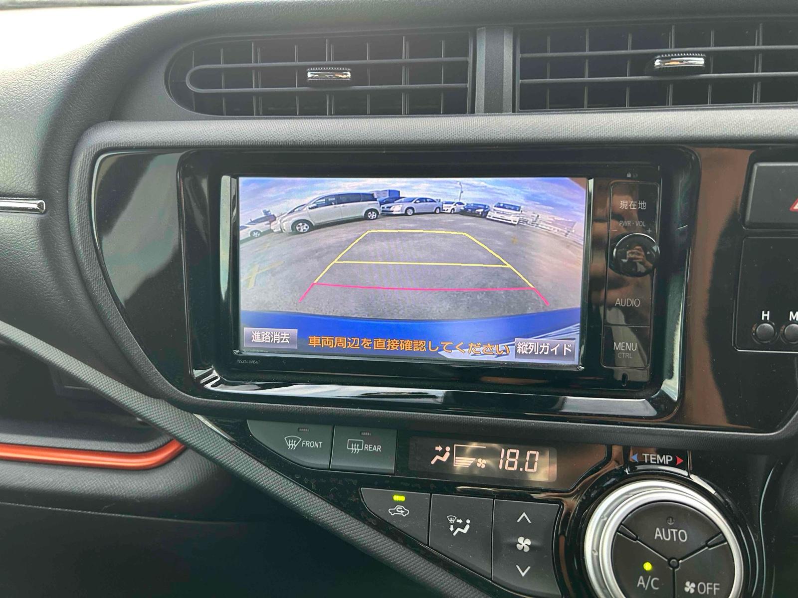 TOYOTA AQUA X-URBUN Image 19