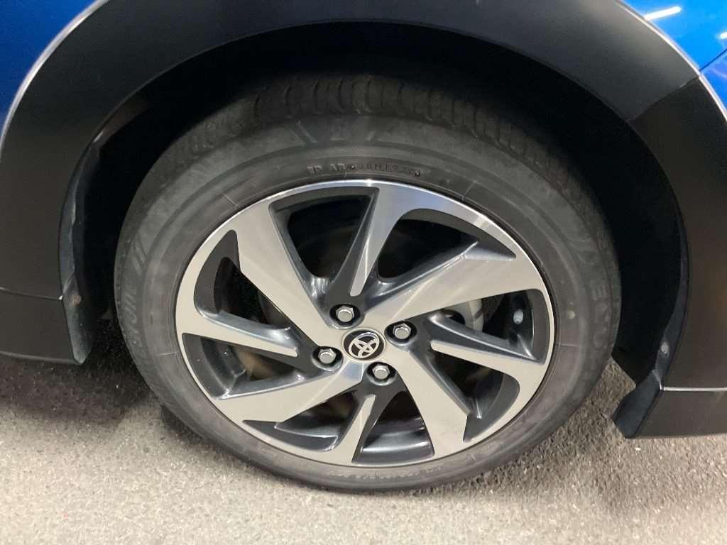 TOYOTA AQUA X-URBUN Image 12