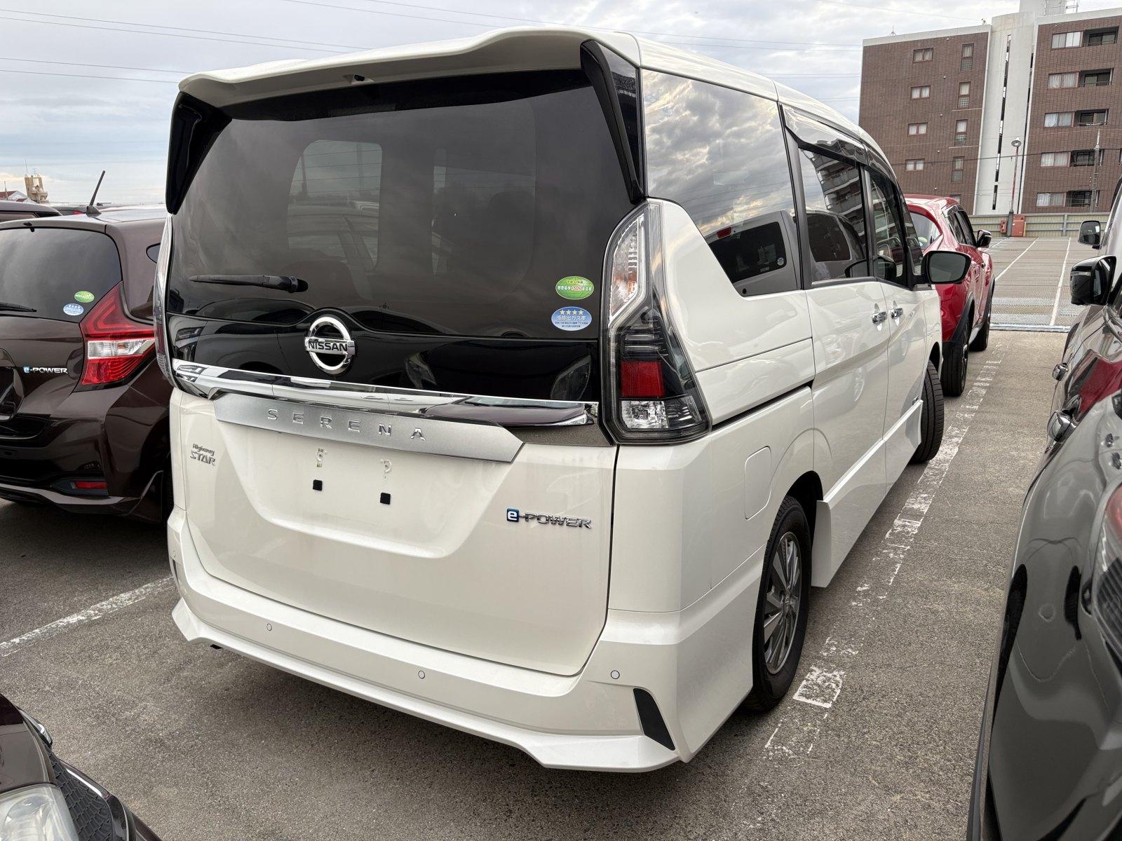 NISSAN SERENA E POWER HIGHWAY STAR V Image 2