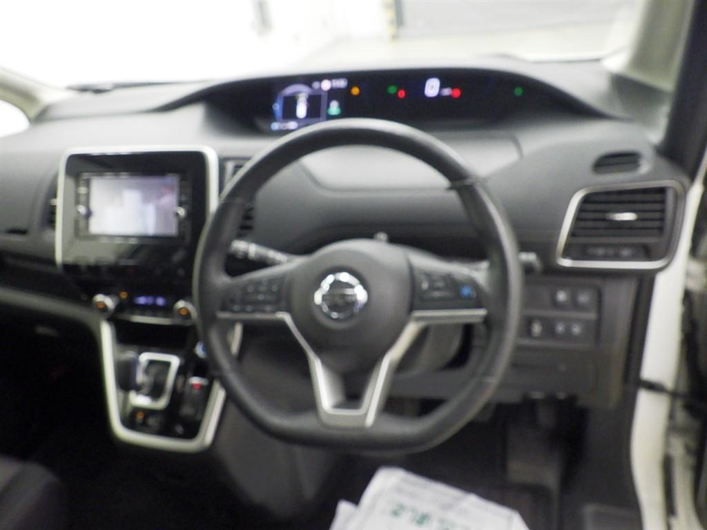 NISSAN SERENA E POWER HIGHWAY STAR V Image 3