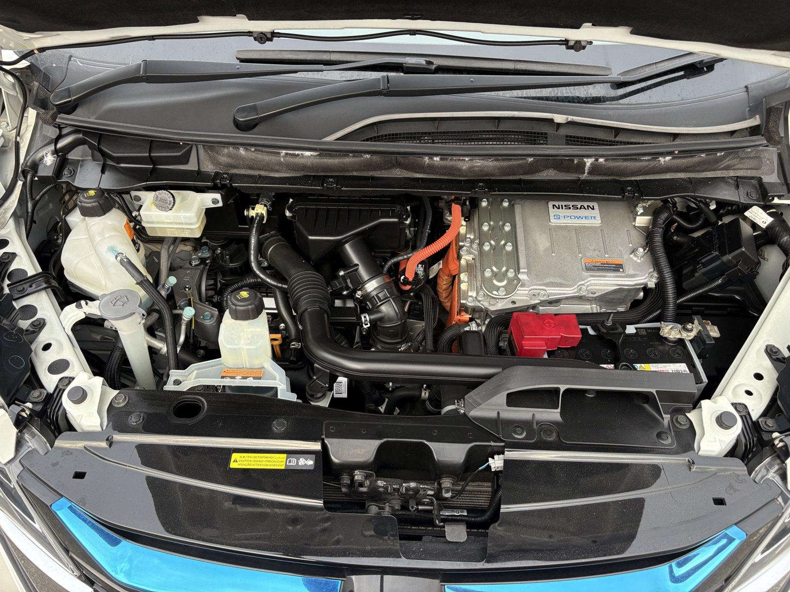 NISSAN SERENA E POWER HIGHWAY STAR V Image 26