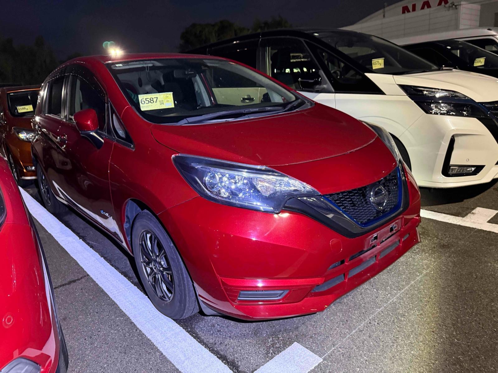 2016 Nissan NOTE 102,000 km