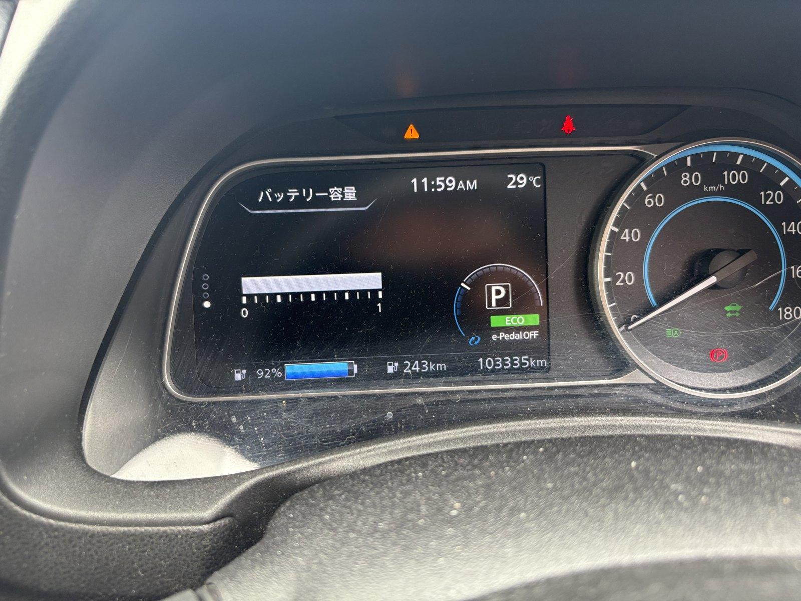 NISSAN LEAF X V SMART Image 6