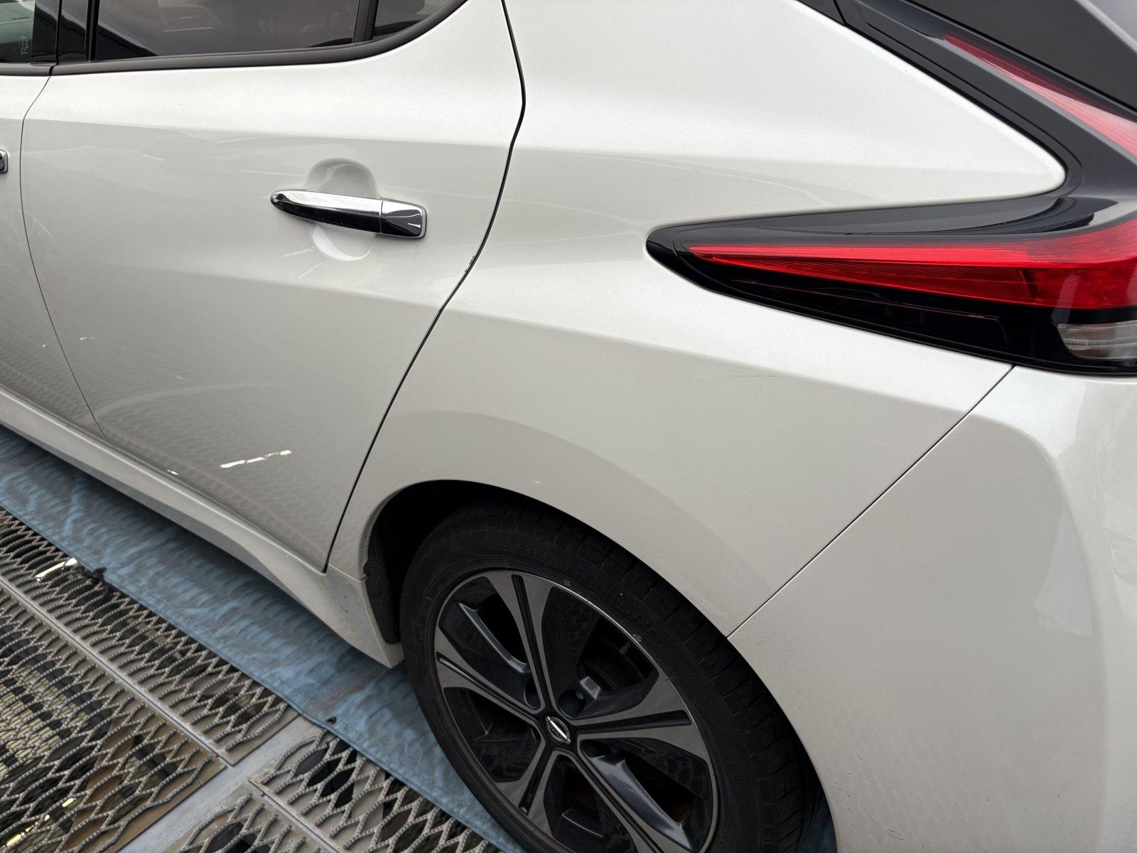 NISSAN LEAF X V SMART Image 20
